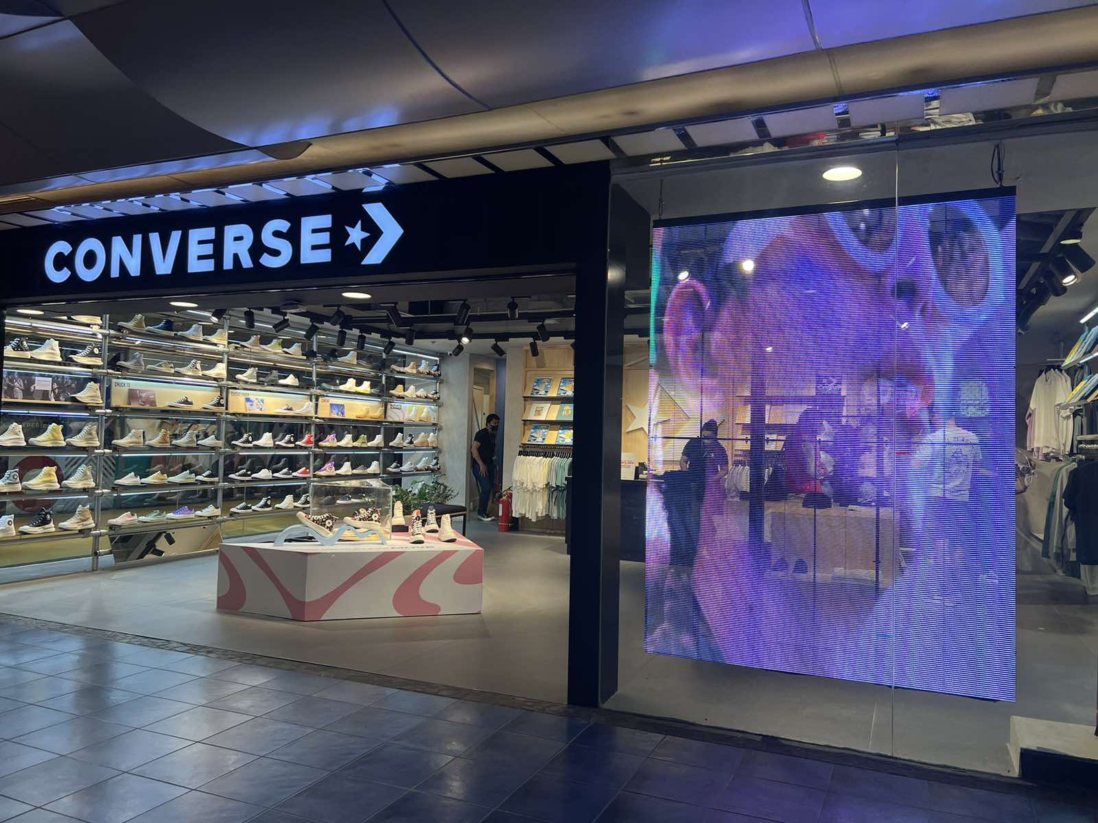 Converse
